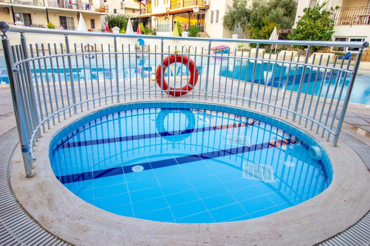 Tayfun Apart Hotel Oludeniz Exterior photo